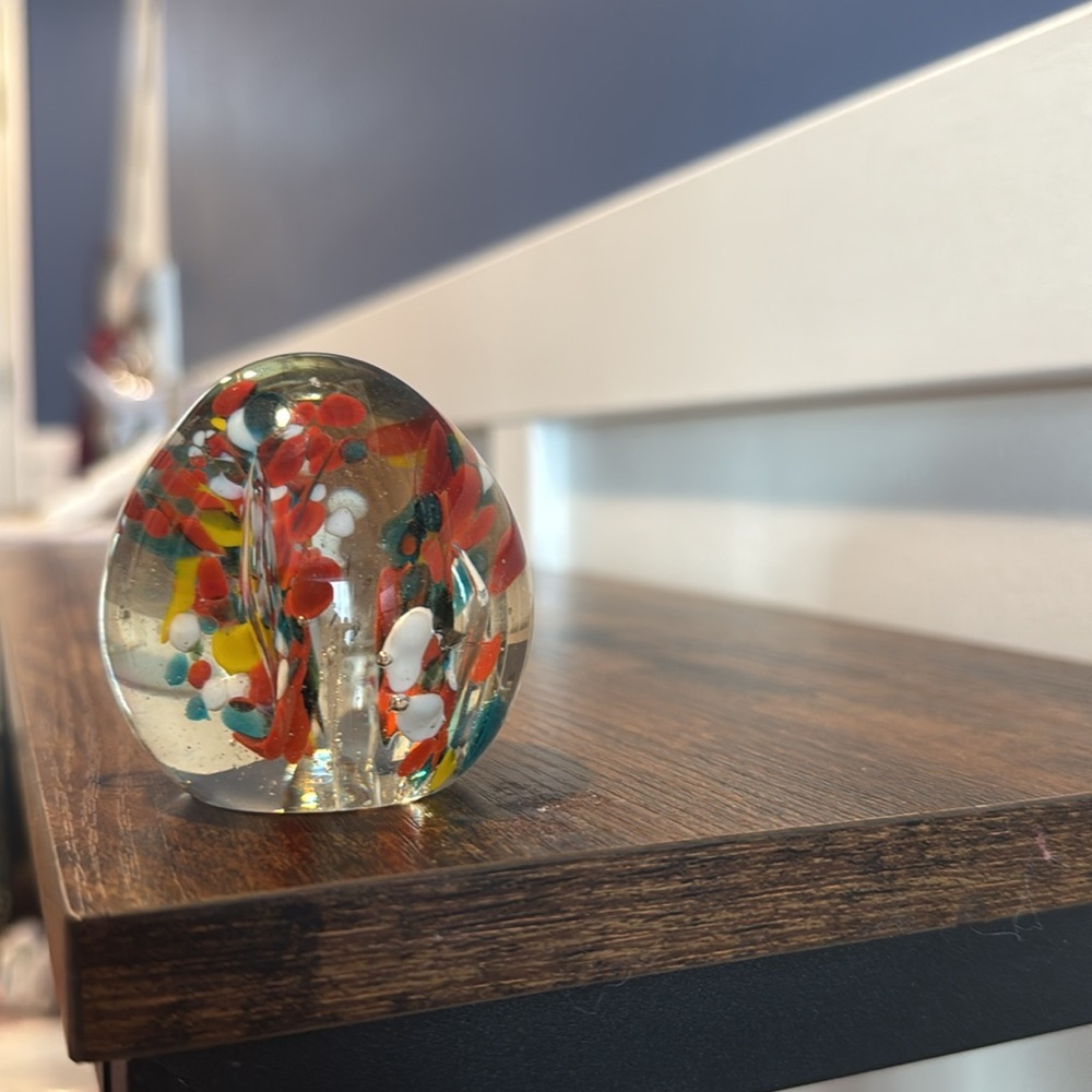 Vintage Egg Glass Paperweight Blow Glass Art Retro Red Gift - Picture 6 of 7